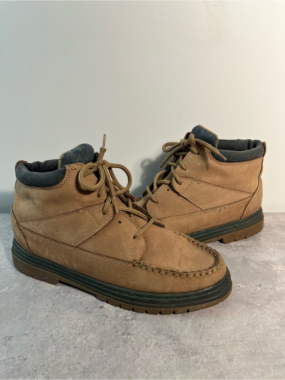 Mootsies Tootsies Hiker Vintage 90’s Tan Leather Lace-Up Chukka Boots 9